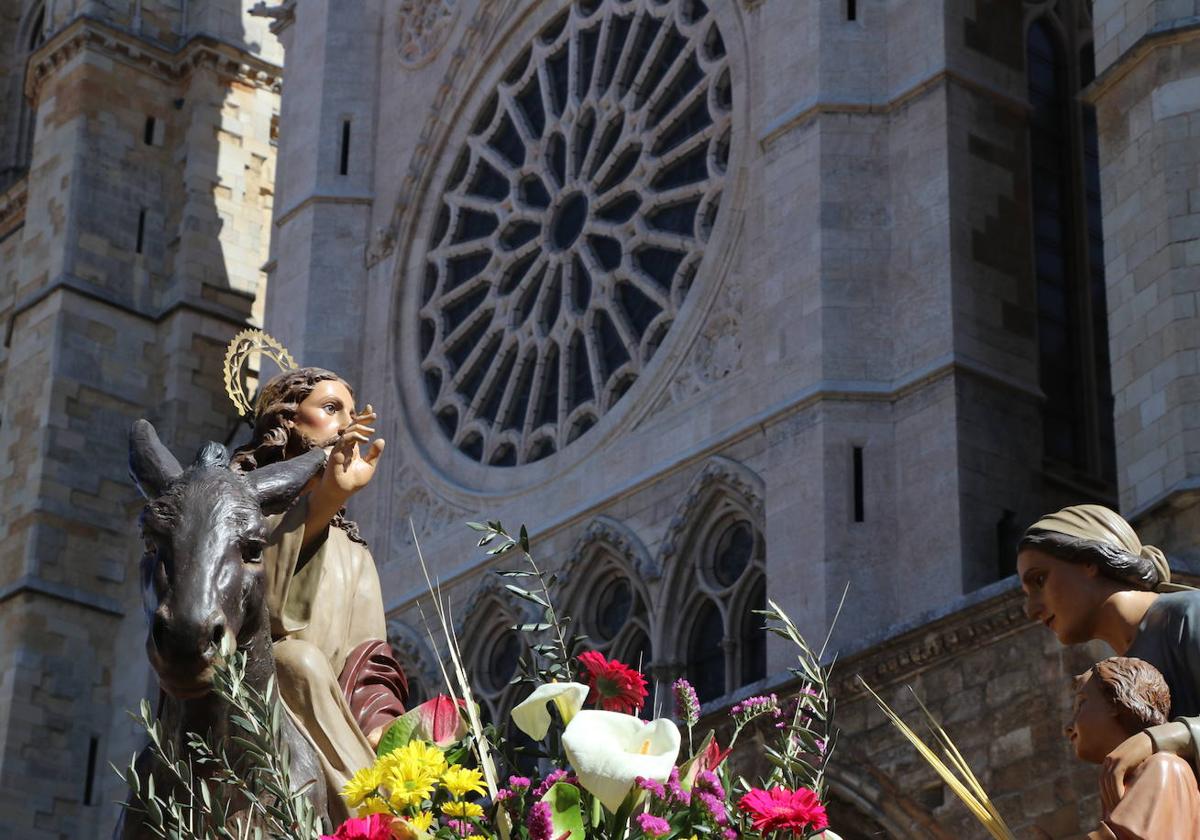 Procesión de las Palmas en León