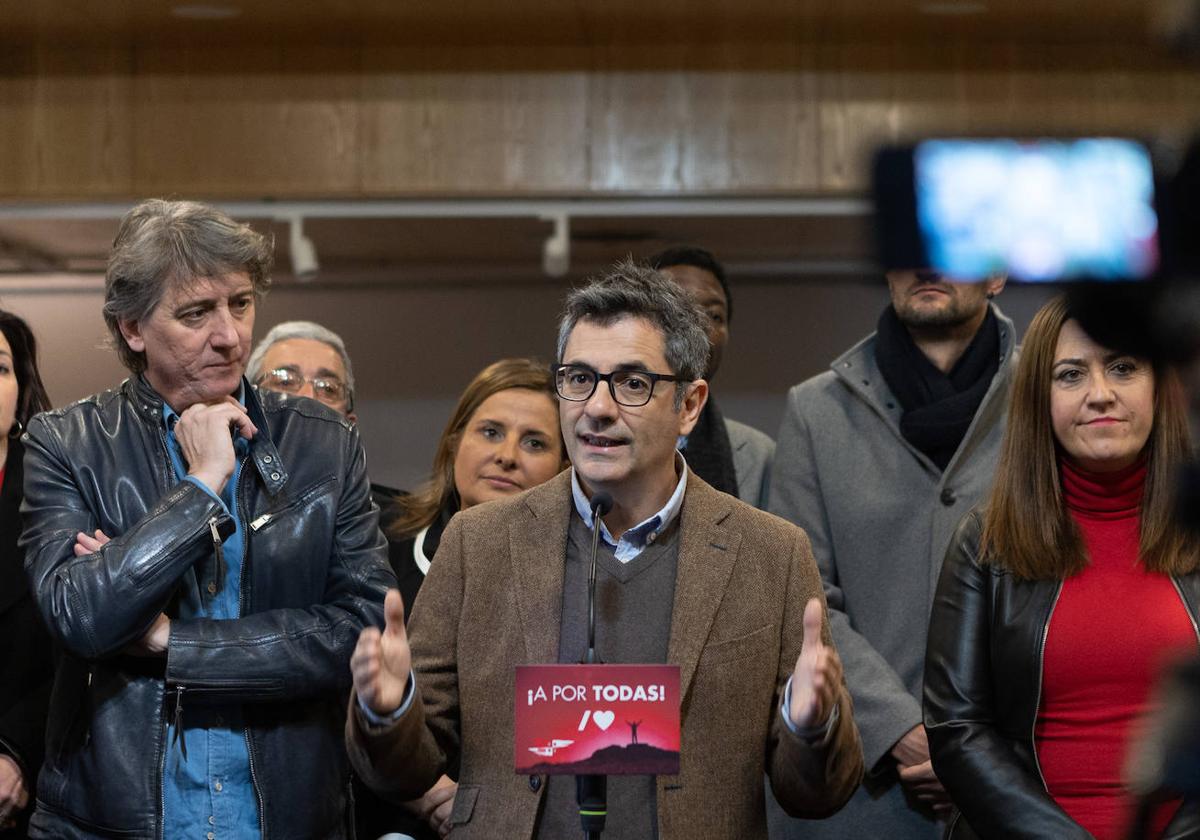 El ministro de Presidencia acude a la presentación del alcalde de Soria.