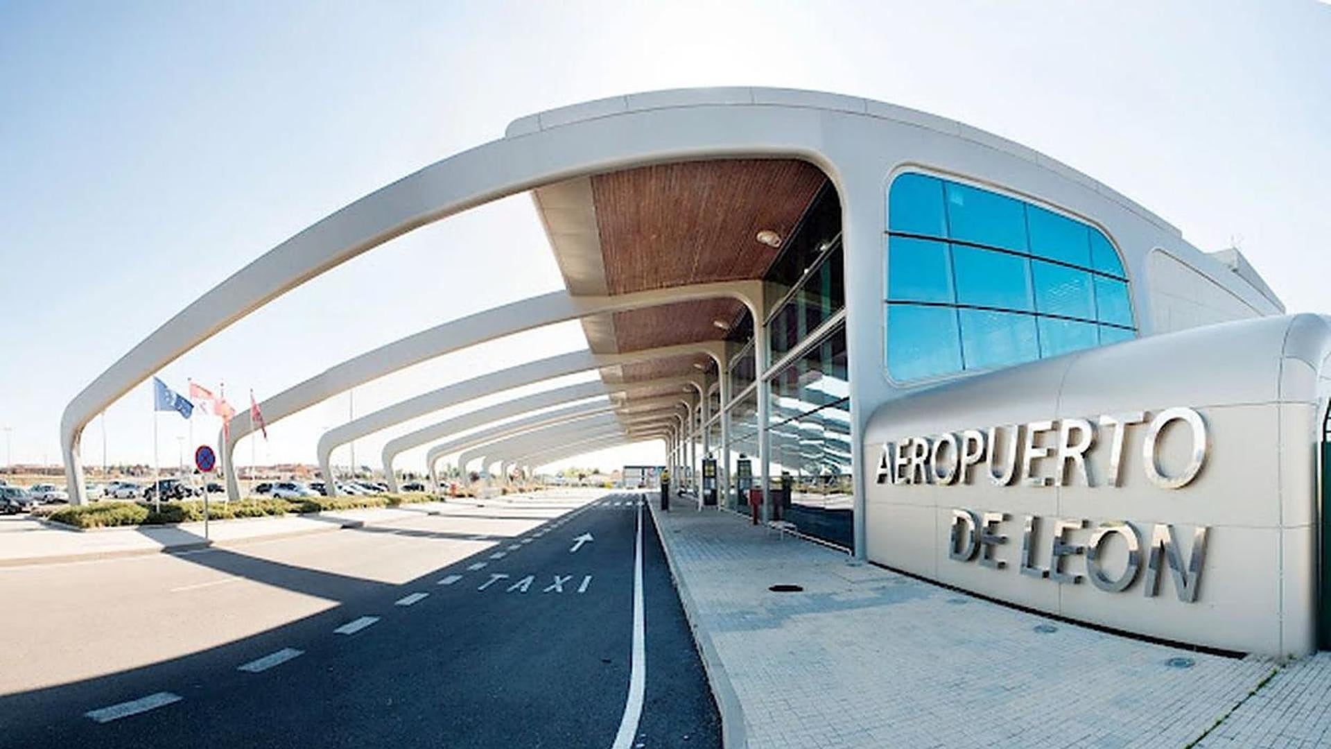 El aeropuerto de León pone rumbo al verano con vuelos al Mediterráneo y