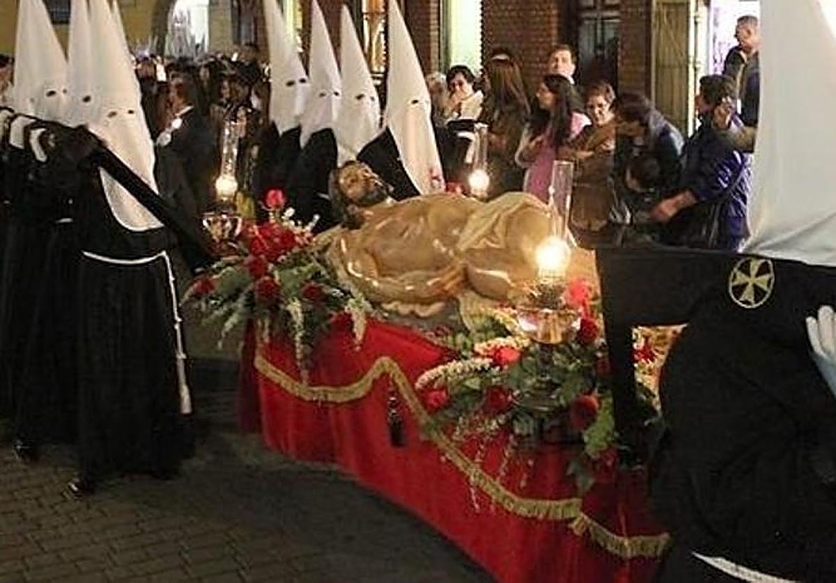 El Lunes Santo llega a León con tres procesiones.