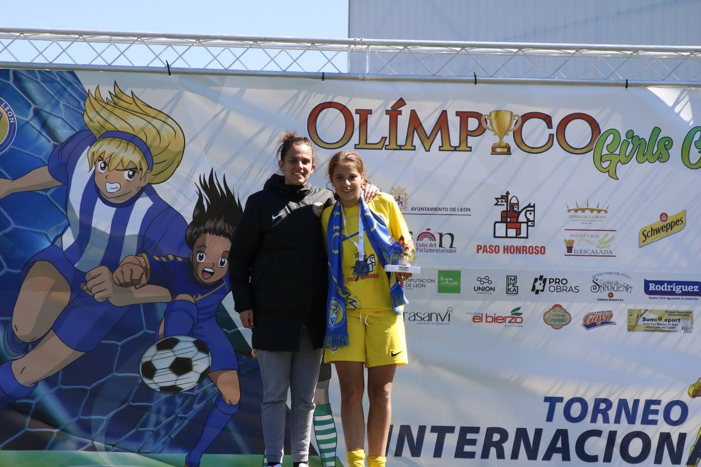 El Atlético reina en la II Olímpico Girls Cup