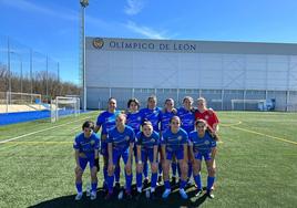 Foto de equipo del Olípico de León ULE antes del inicio del partido.