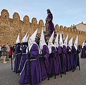 El sonido de las Horquetas se impone en el Silencio