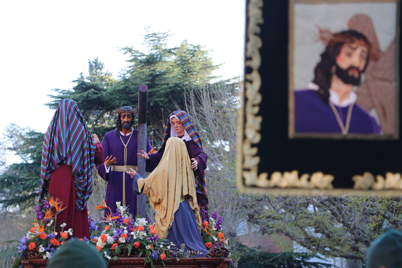 Procesión de María al Pie de la Cruz