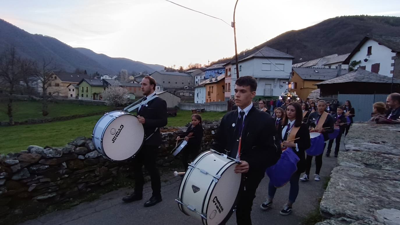 Procesión en Caboalles