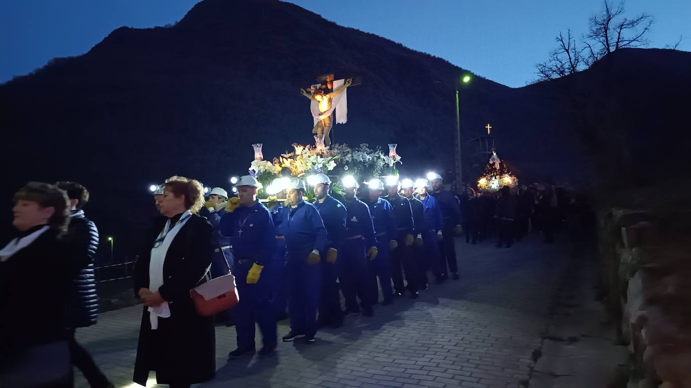 Procesión en Caboalles