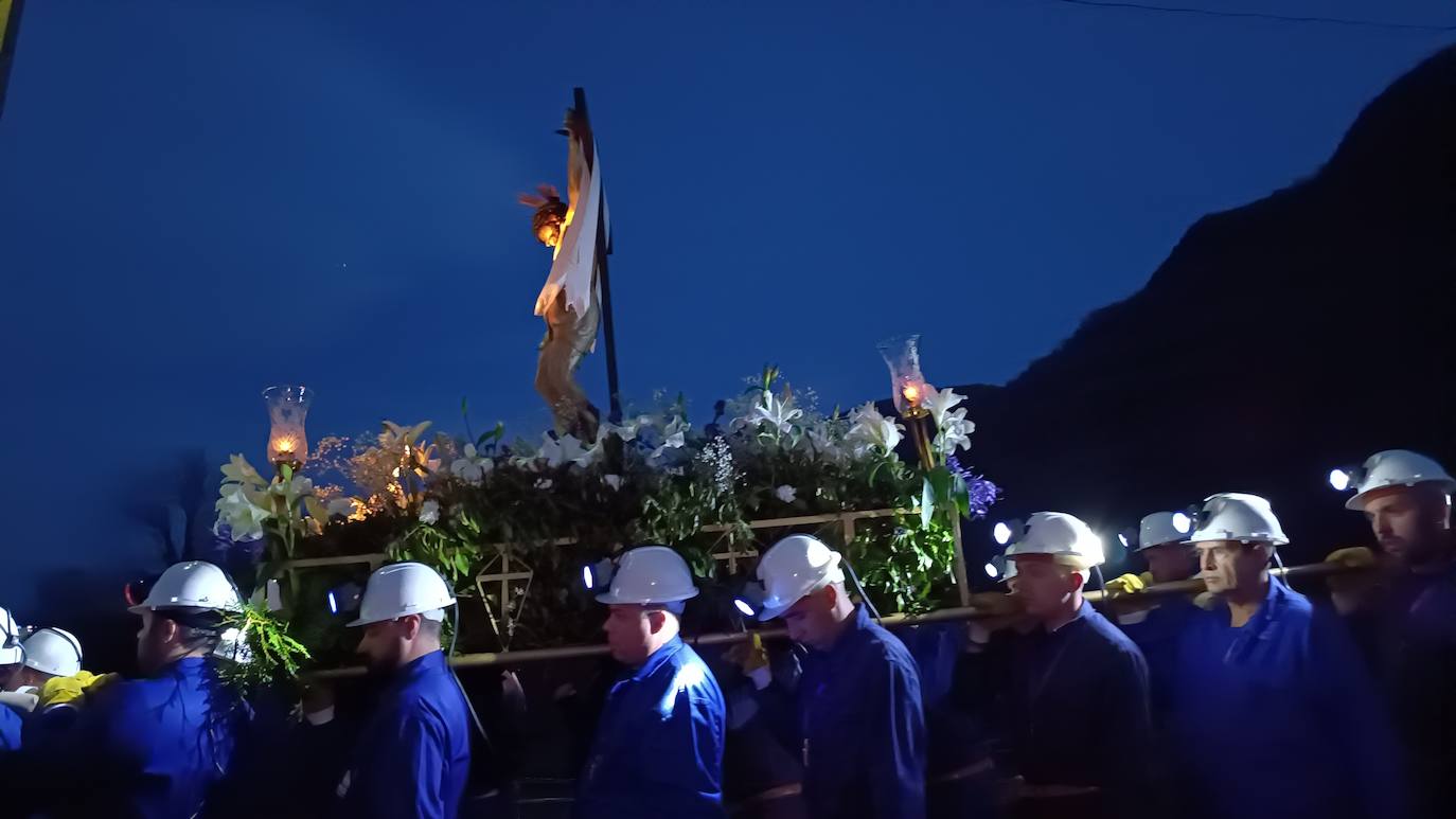 Procesión en Caboalles
