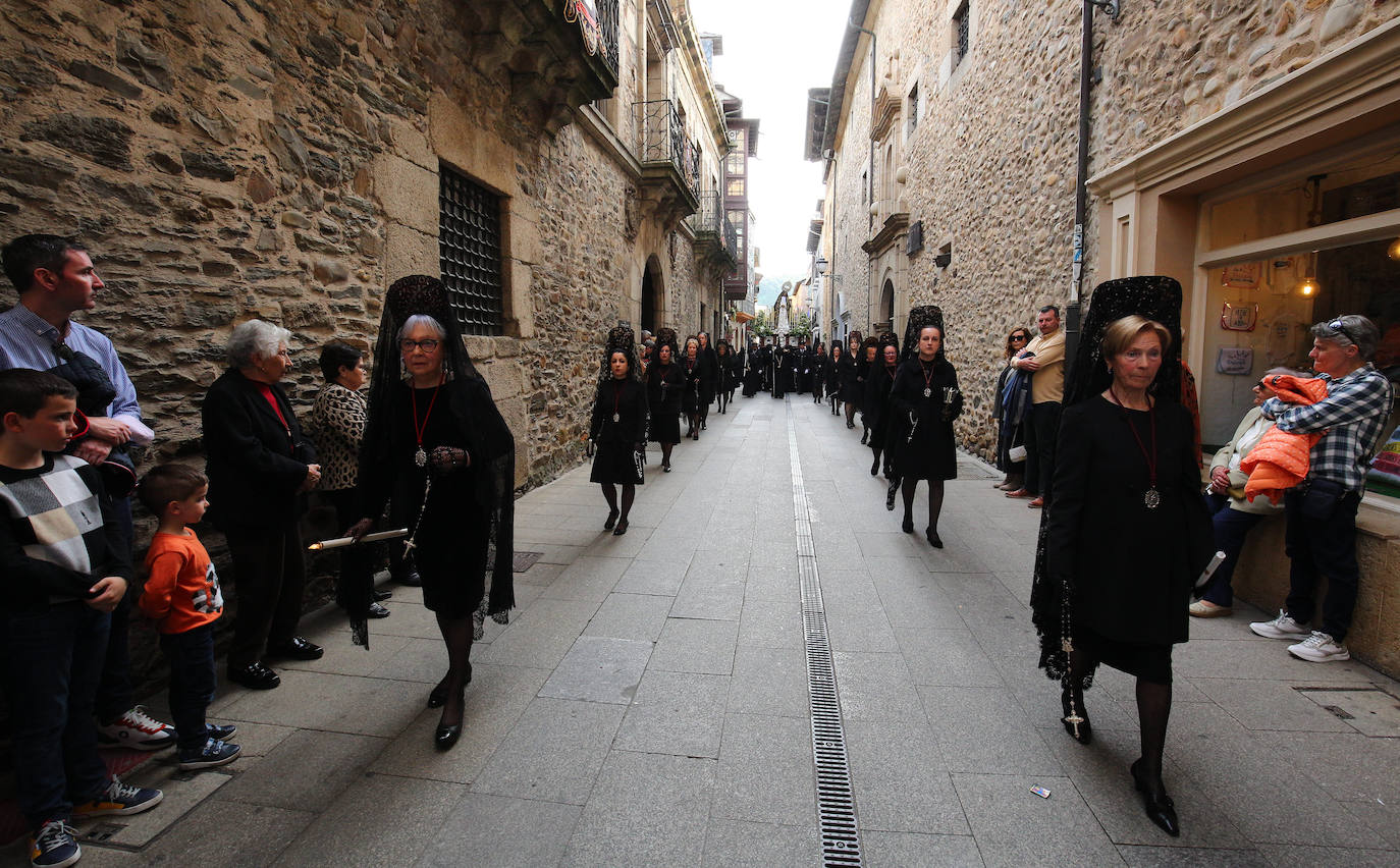 Procesión del Desenclavo y Santo Entierro en Ponferrada