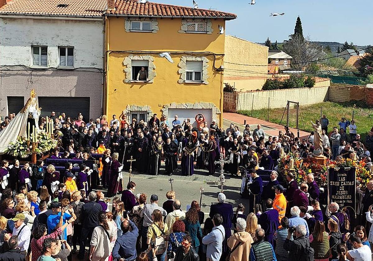 El acto de El Encuentro es uno de los más emotivos de la Semana Santa de San Andrés.