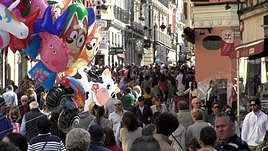 Imagen de la Calle Ancha llena de gente esta Semana Santa