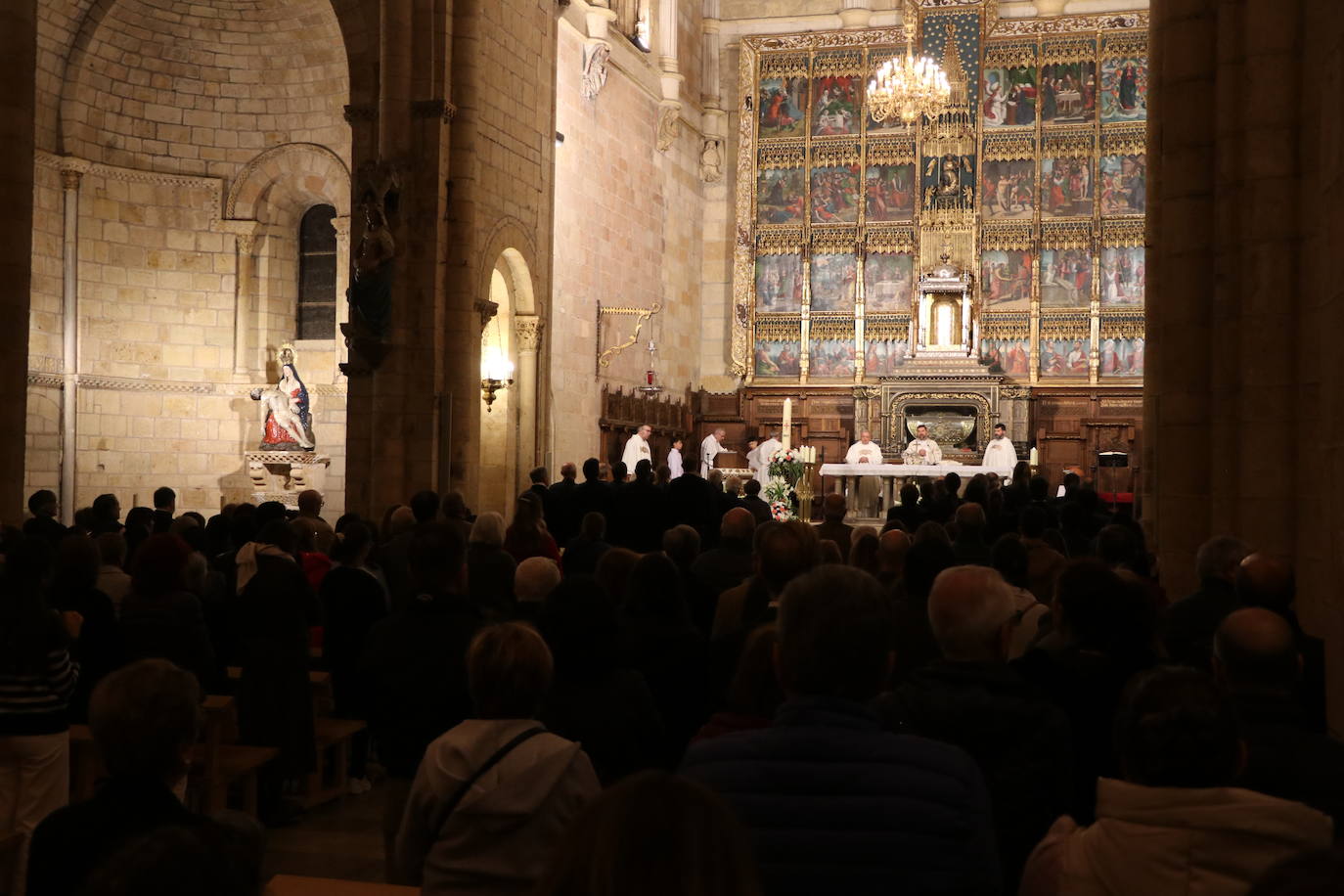 Un emotivo Vía Lucis