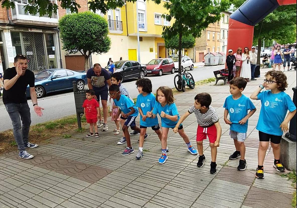 Más de 1.500 niños y niñas de los centros escolares de León participarán este sábado, 15 de abril, en la actividad 'Deporte en el barrio'