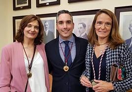 Los tres ediles del grupo municipal del PP en Bembibre que han solicitado su baja del partido.