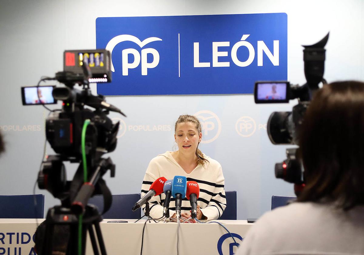 Rueda de prensa en la sede del PP