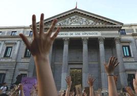 Manifestación frente al cogreso de los Diputados.