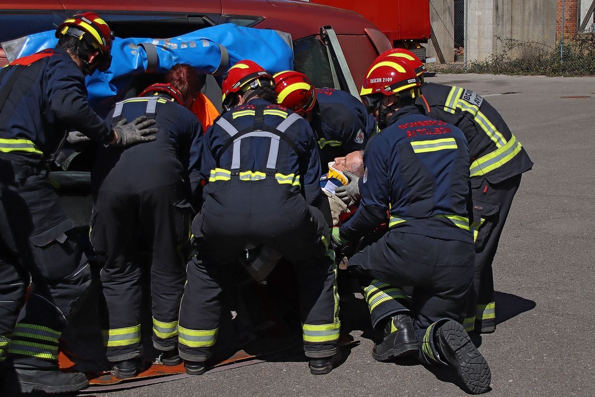 Exhibición de rescate en accidentes de tráfico