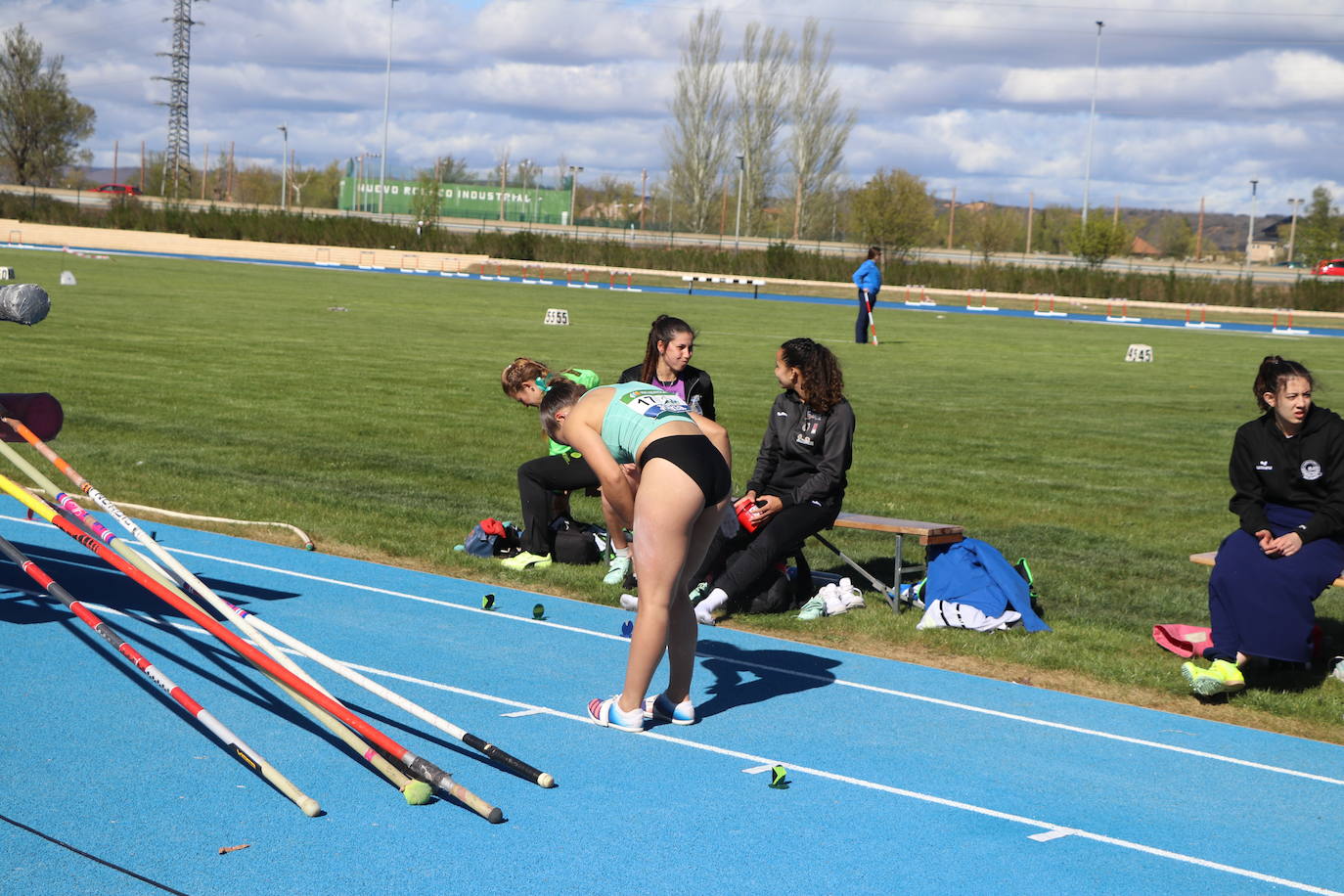 Inauguración en competición oficial de las nuevas pistas de Atletismo de la ULE