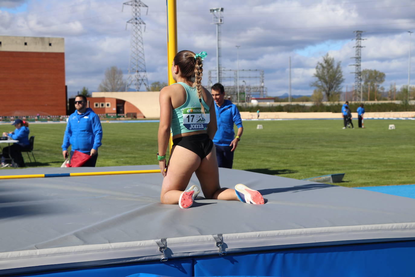 Inauguración en competición oficial de las nuevas pistas de Atletismo de la ULE