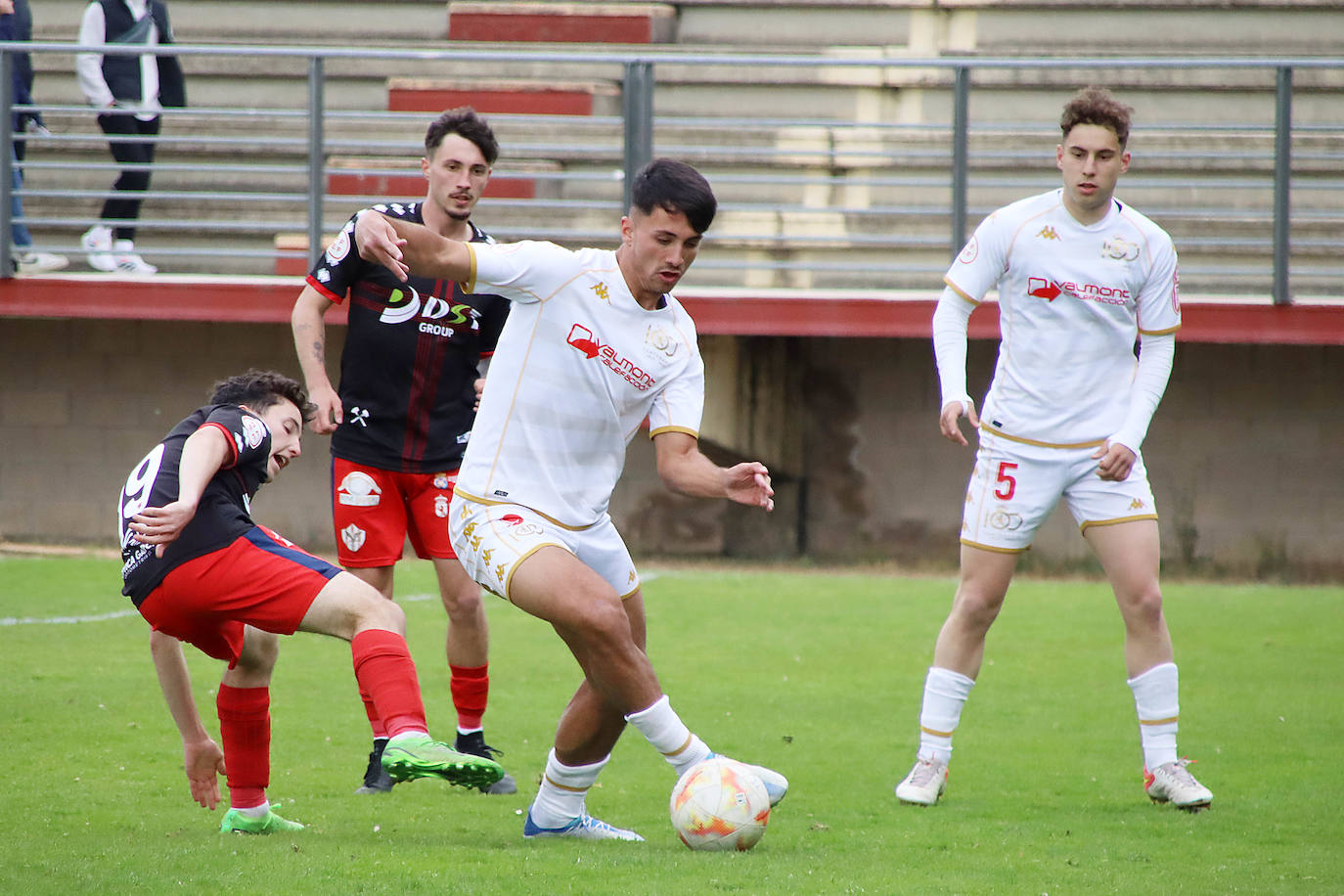 Las mejores imágenes del Júpiter-Atlético Bembibre