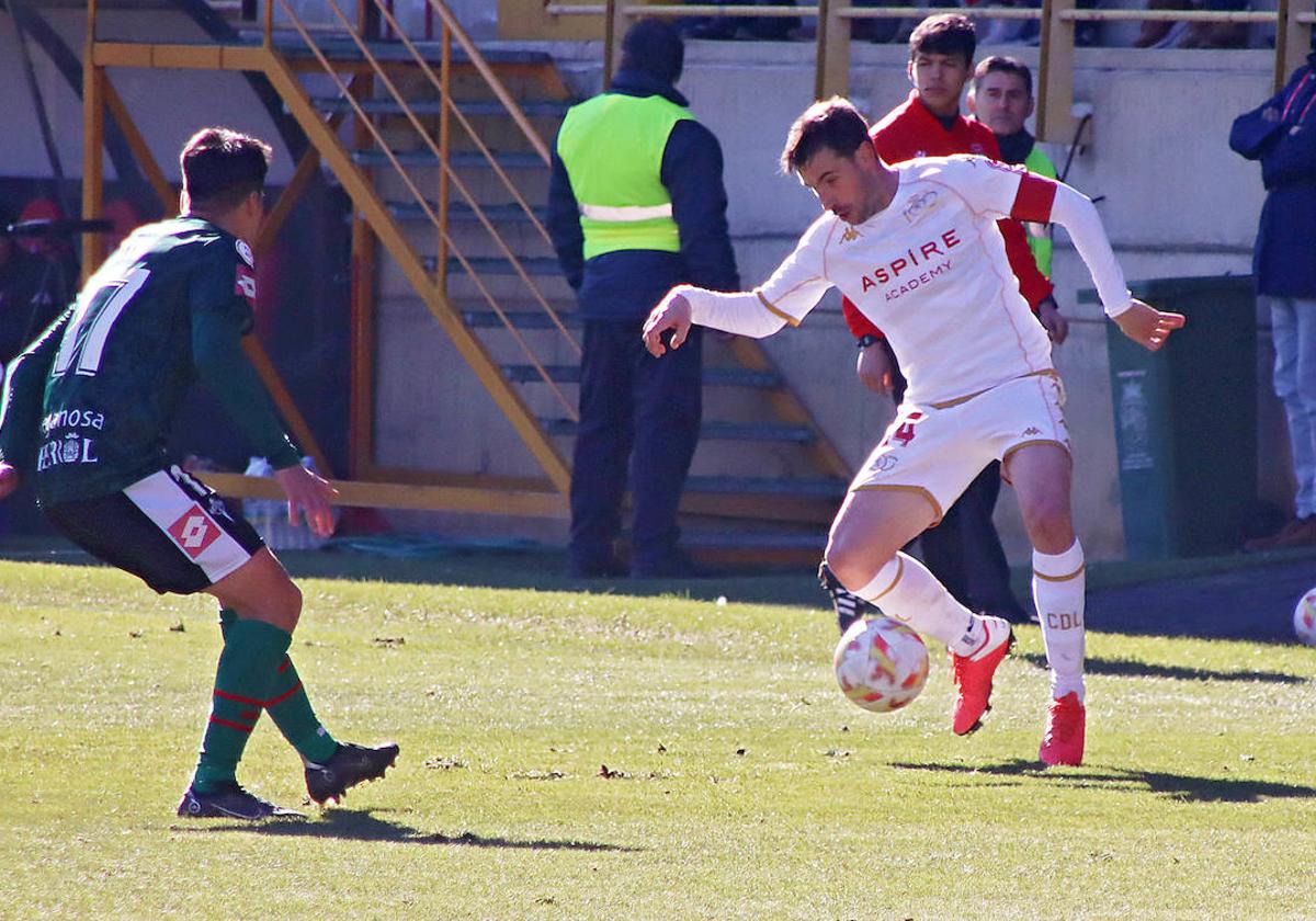 Julen Castañeda, en un partido con la Cultural.