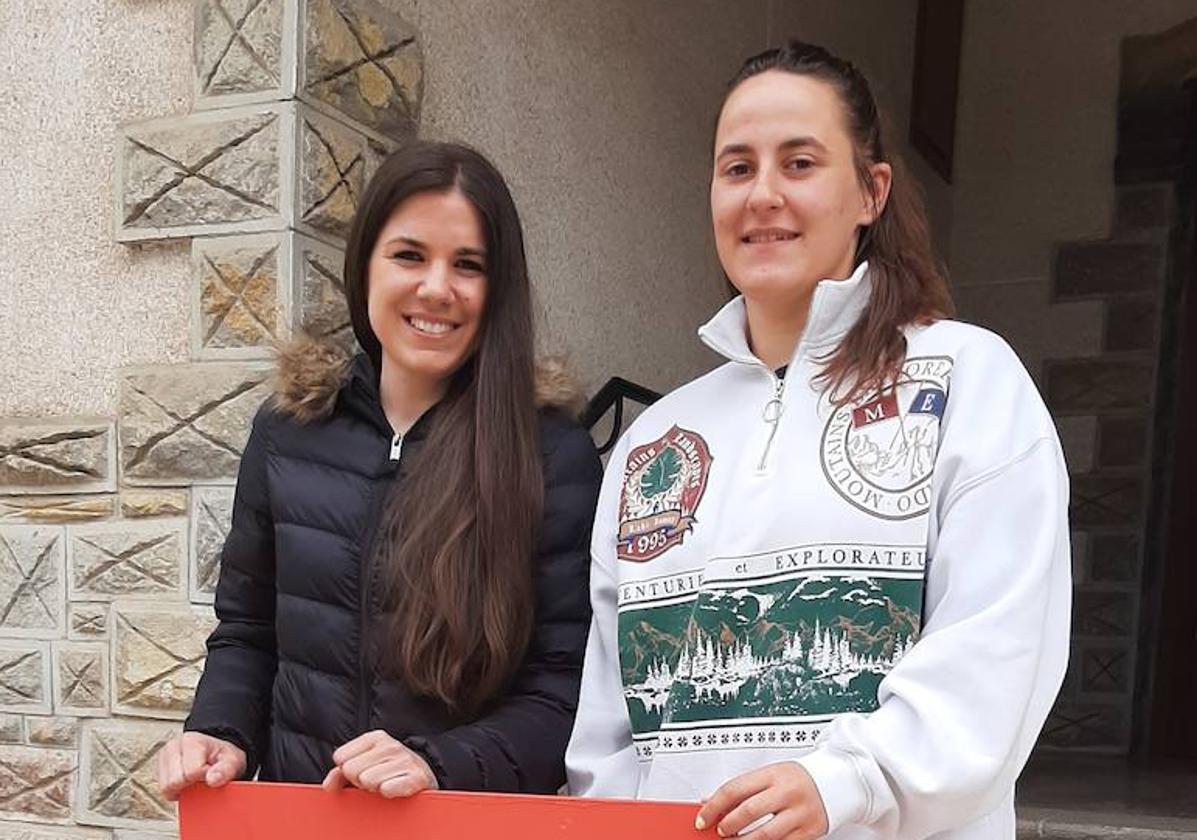 Sandra y Sara encabezan la lista de la España Vaciada en Posada de Valdeón.