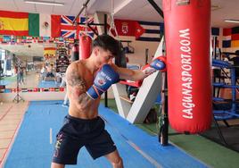 Antonio Barrul, la perla del boxeo leonés pelea este sábado en el combate estrella de 'La Noche de las Estrellas' en el Palacio de Deportes de León.