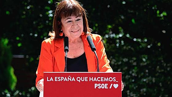 El PSOE celebra su convención municipal en Astorga con la presencia de Cristina Narbona
