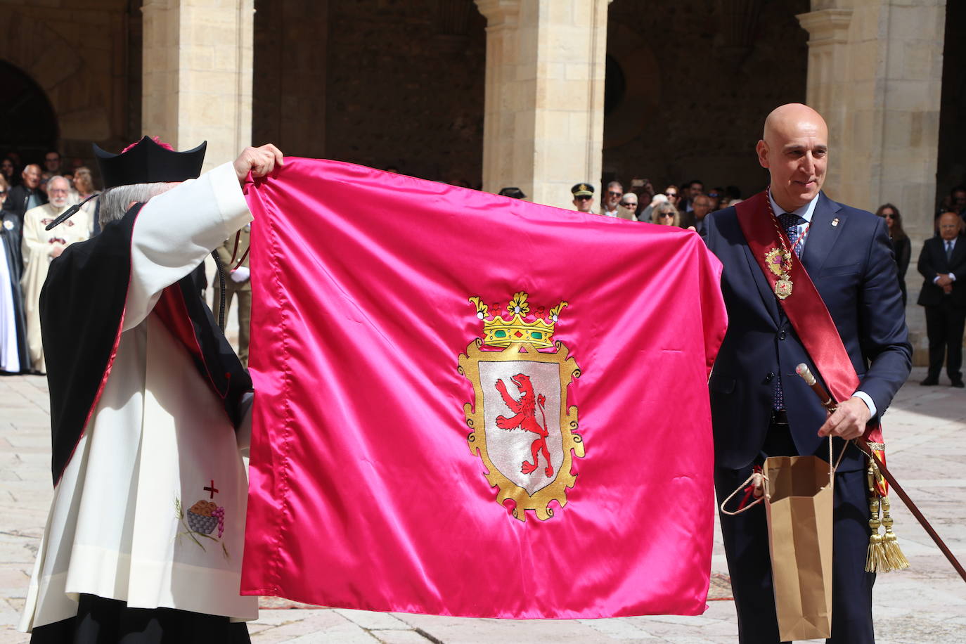 Ceremonia de las Cabezadas en León