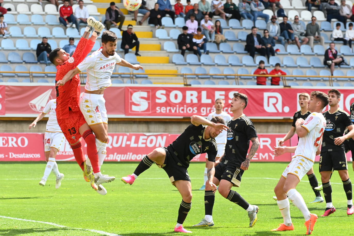 Las Mejores Imágenes Del Cultural - Celta 'B' | Leonoticias.com