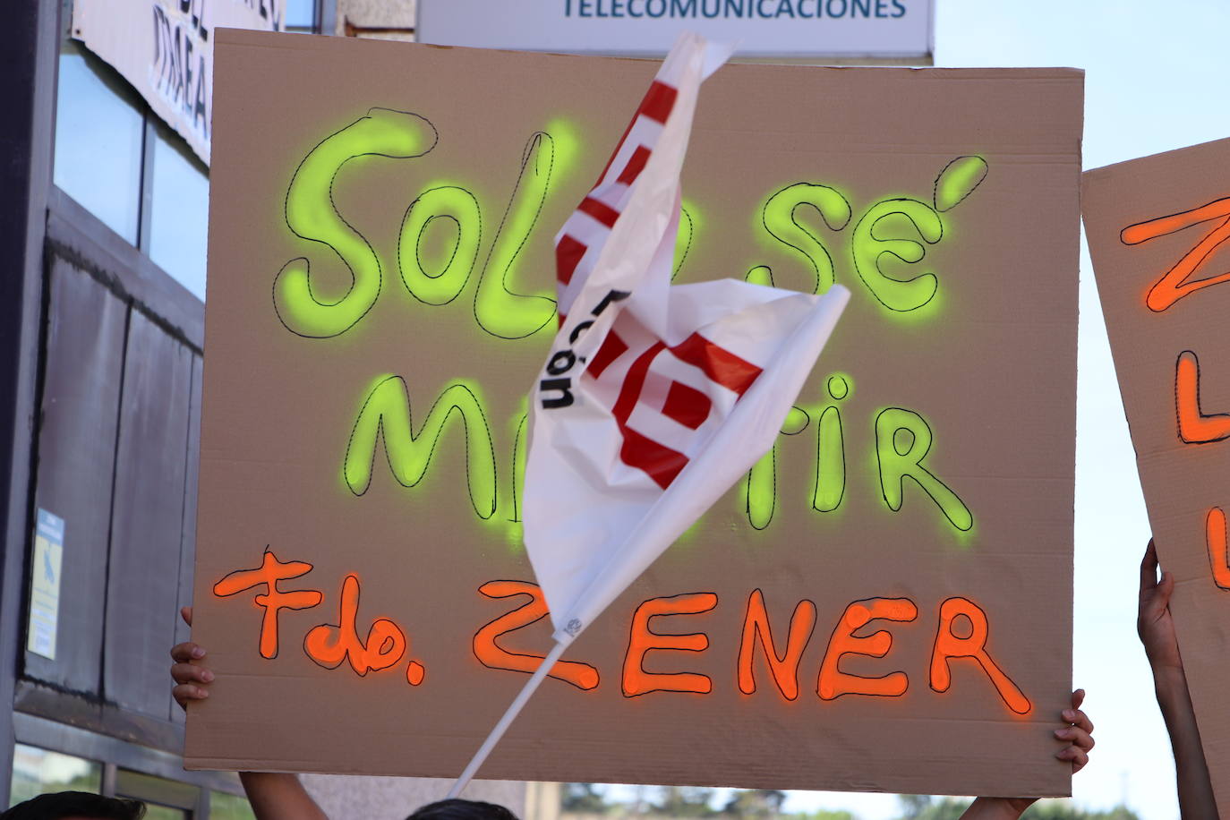 Zener, en huelga