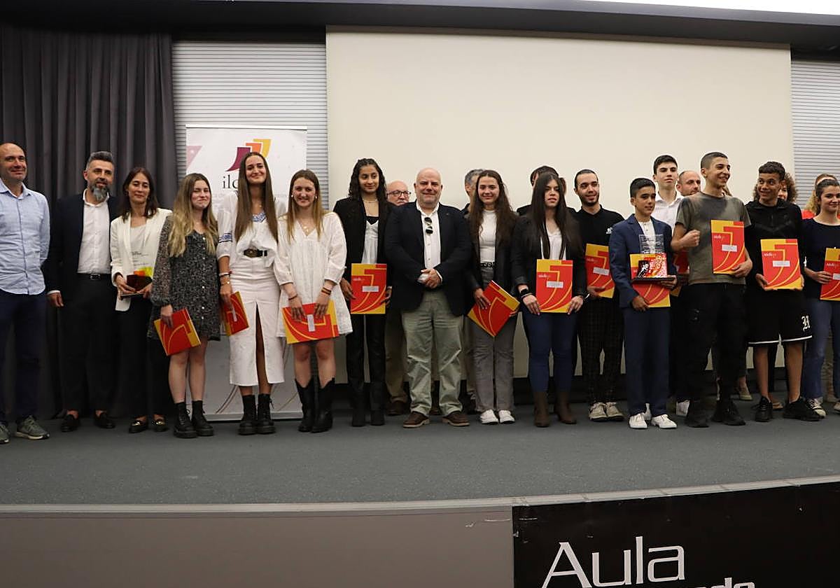 &#039;Botones ciegos&#039; gana el Premio Aula Emprende