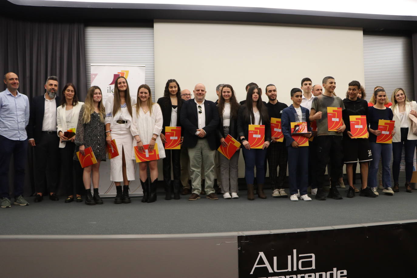 Los premiados en el certamen.