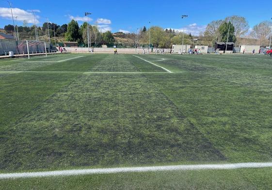 Estado del campo de fútbol de San Andrés del Rabanedo.