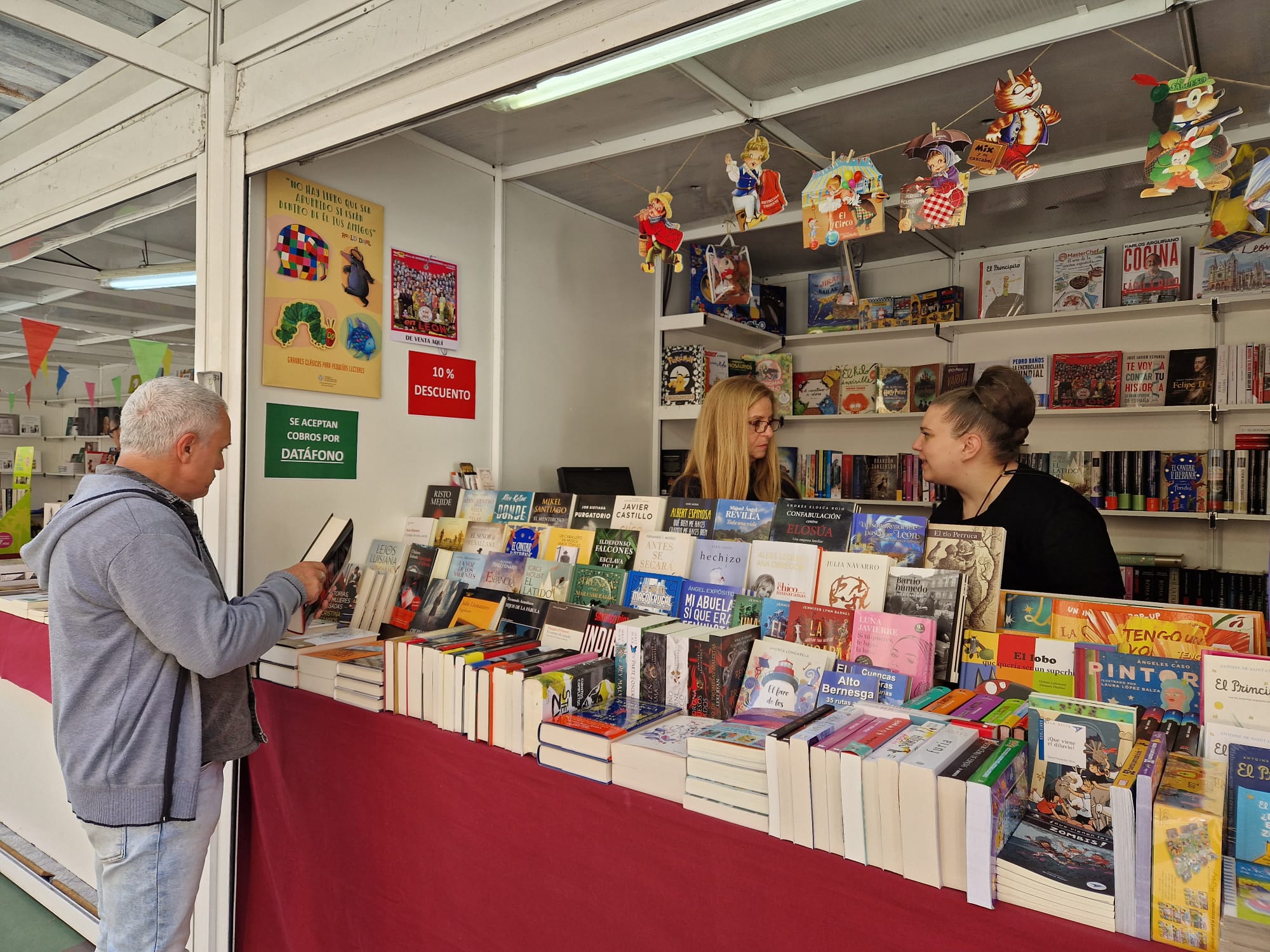 Inaguración Feria del Libro en León