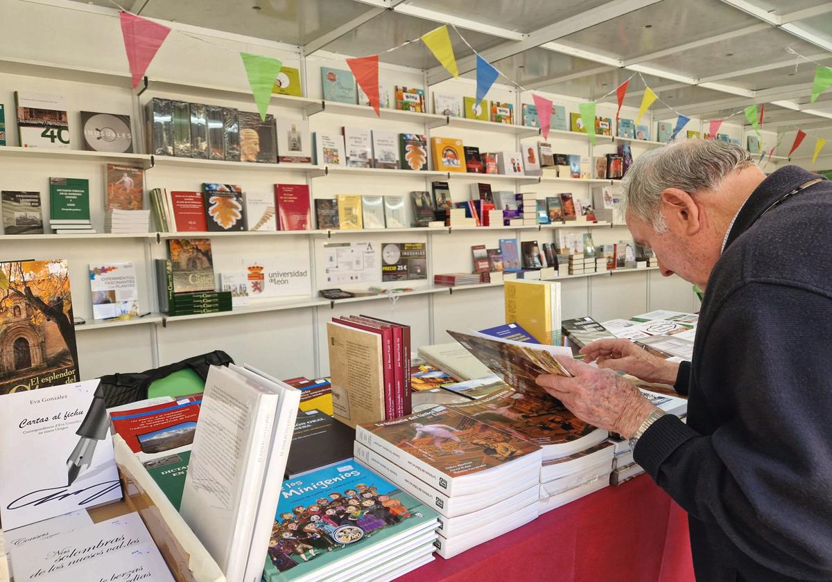 El libro vuelve a conquistar la capital leonesa