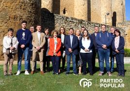 Presentación de la lista del PP de Valencia de Don Juan para las elecciones municipales.