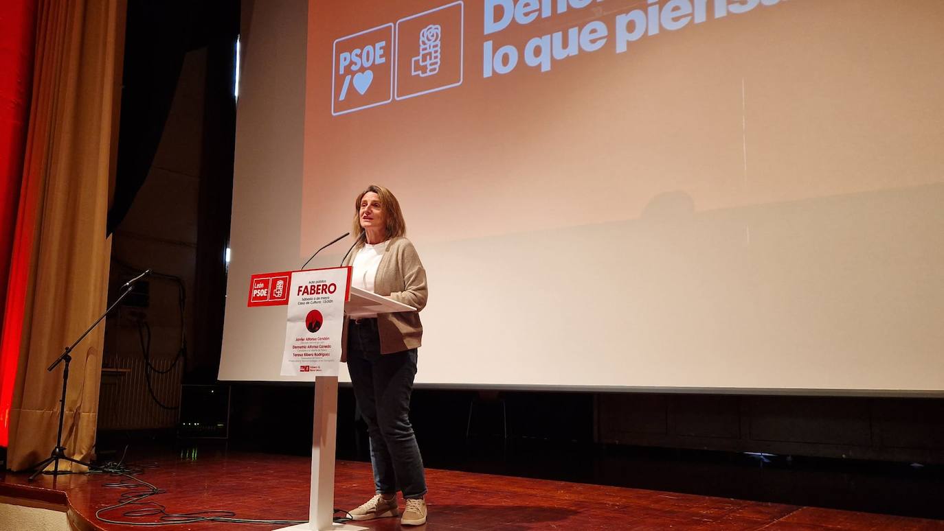 Teresa Ribera asiste a la presentación de la candidatura del PSOE en Fabero