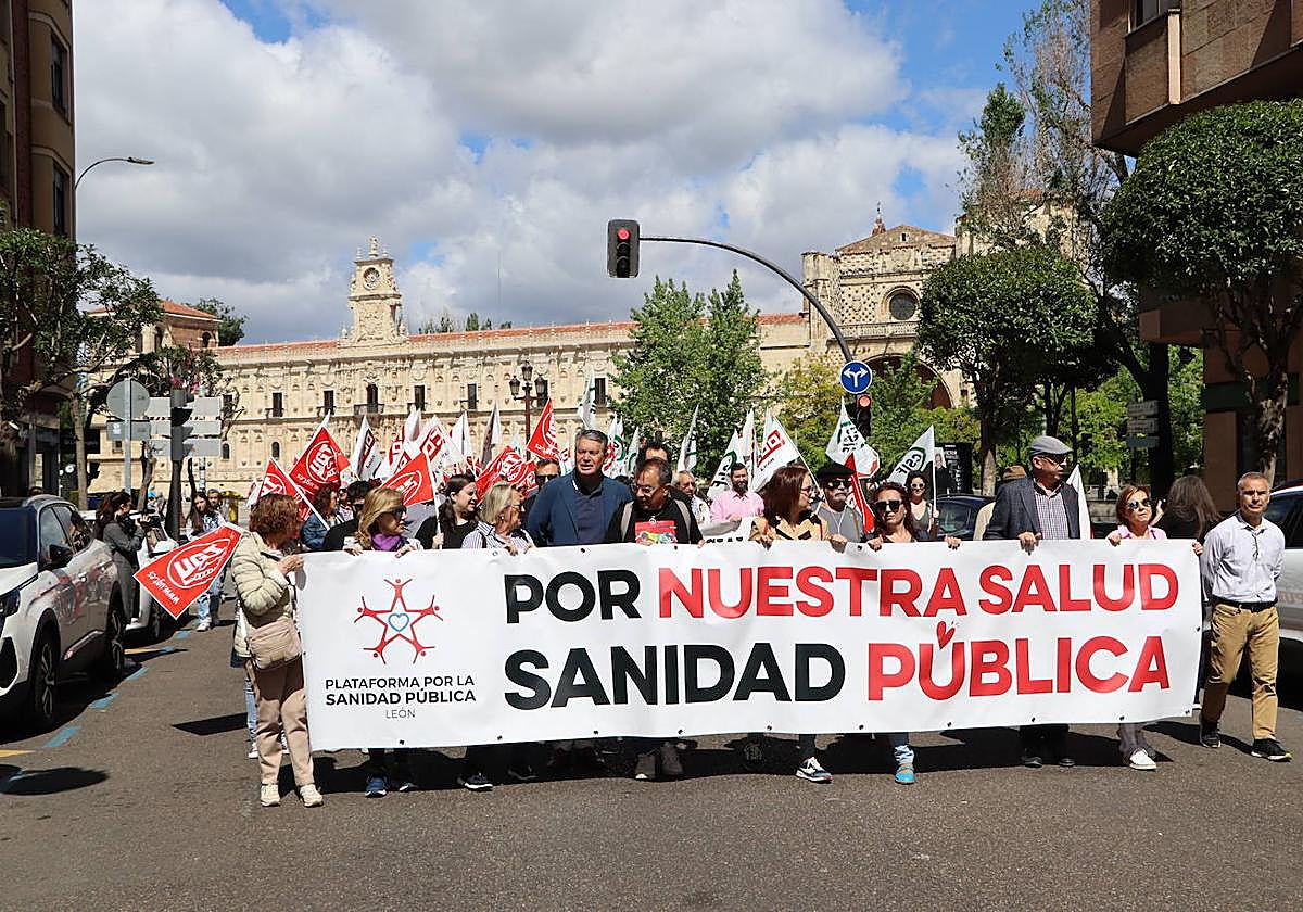 Manifestación en defensa de la sanidad pública en León