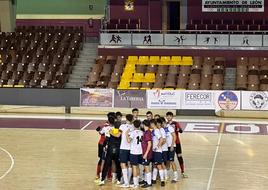 El Trepalio León Sala celebra la victoria en el Palacio de los Deportes.