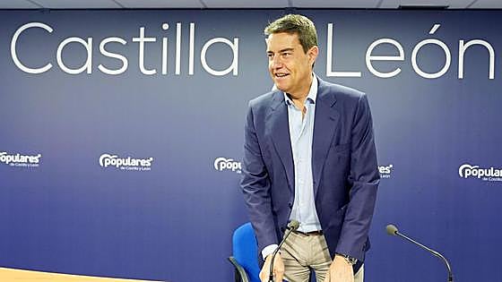 Mañueco recorrerá 7.000 kilómetros e intervendrá en 30 actos en apoyo a los candidatos municipales