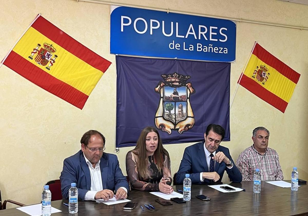 Javier Carrera, Ester Muñoz, Juan Carlos Suárez Quiñones y José Luis Nieto.