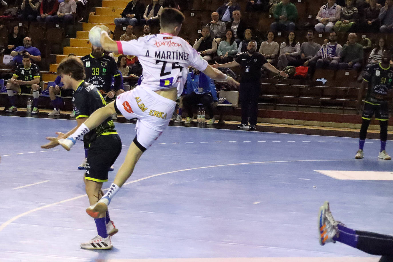 Las mejores imágenes del Ademar - Frigoríficos del Morrazo