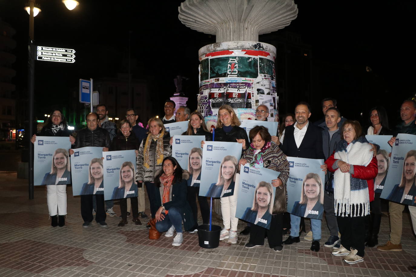 Los populares inician la campaña electoral desde la plaza de Guzmán para recuperar «el León con garra»