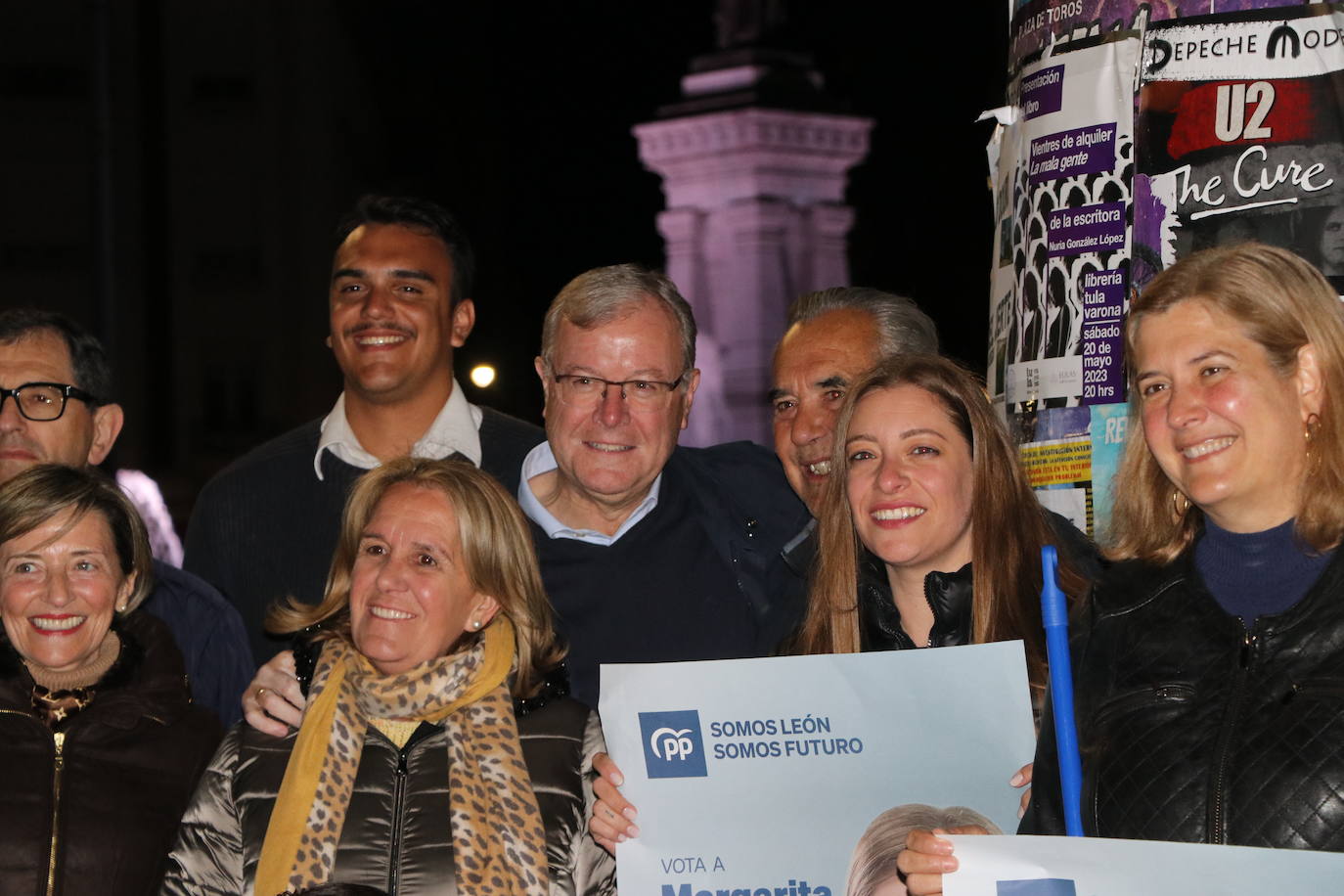 Los populares inician la campaña electoral desde la plaza de Guzmán para recuperar «el León con garra»