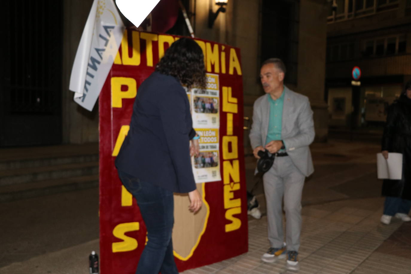 Nicanor Pastrana pide el voto para una formación «leonesista y de izquierdas»