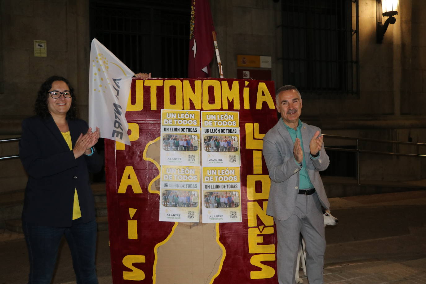 Alantre se estrena en la pegada de carteles con un «viejo conocido» de la política leonesa