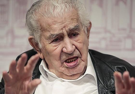 El Premio Cervantes y amigo de Antonio Pereira, Antonio Gamoneda, presenta los dos volúmenes recopilatorios de la poesía y del relato breve del autor berciano en el año del centenario de su nacimiento.