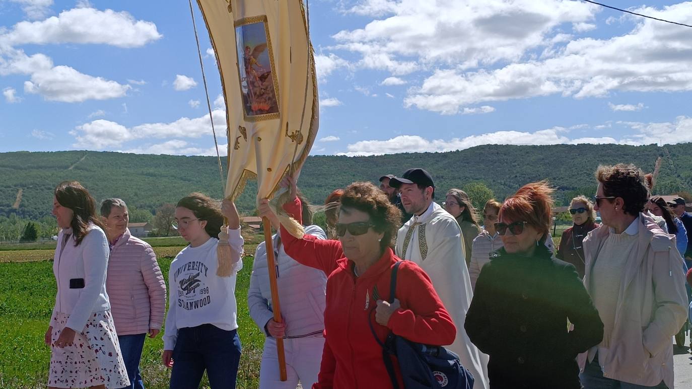 Tributo a la Virgen de Villasfrías