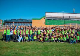 Más de 100 personas se reúnen en la Jornada de Salud y Deporte.