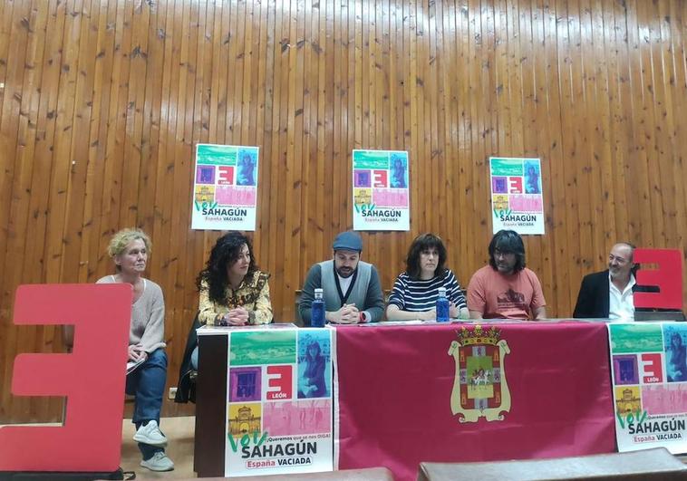 La España Vaciada inicia su campaña electoral en Sahagún